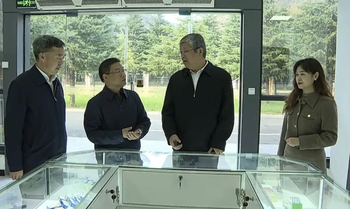 隴南(nán)市委書(shū)記張柯兵(bīng)莅臨獨一味生(shēng)物制藥考察調研